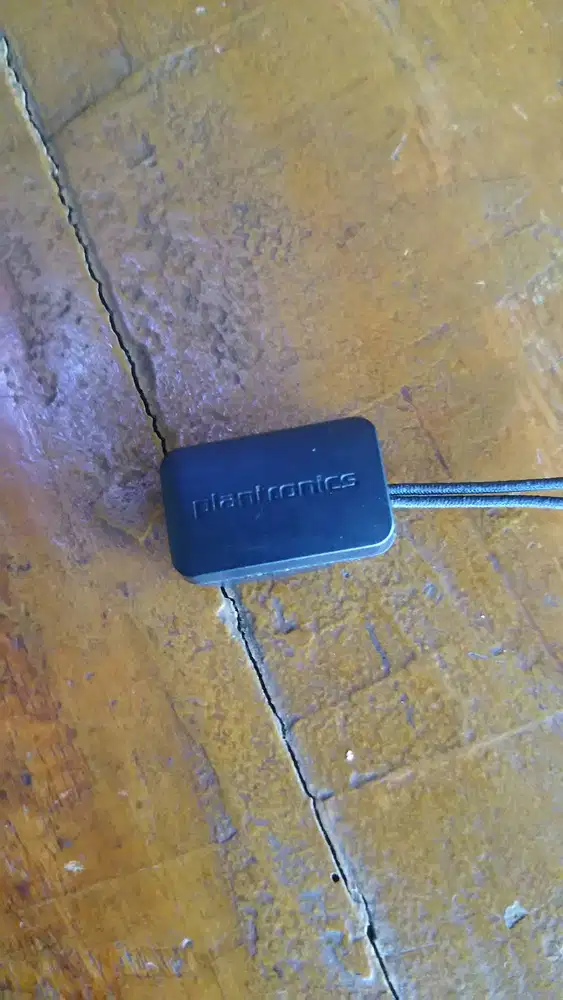 Plantronics Charging Voyager Legend Bluetooth Headset Bonus Kabel USB