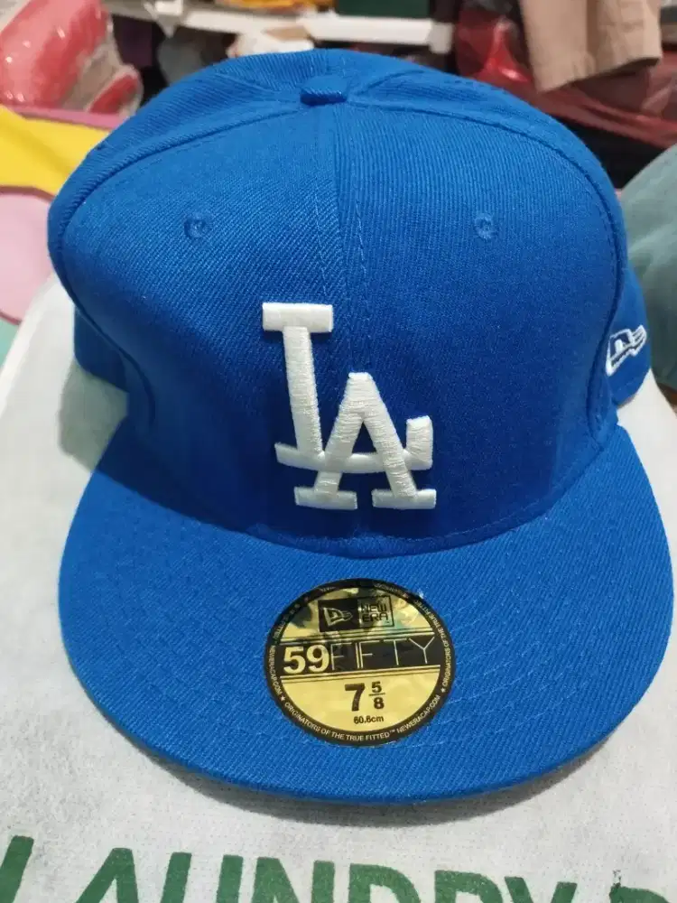 Topi MlB warna biru