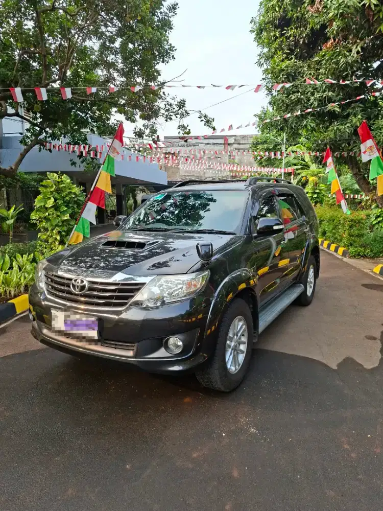 Toyota fortuner 2012 km antik!!
