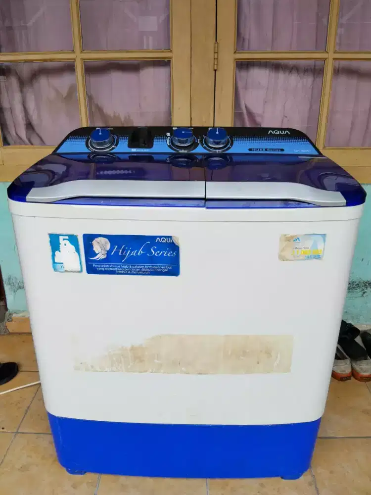 Mesin cuci aqua