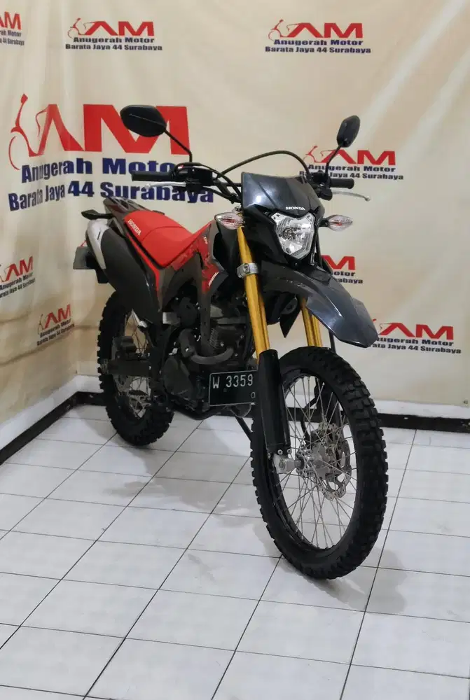 Km 4 Ribu Honda CRF 150 Tahun 2021 warna hitam