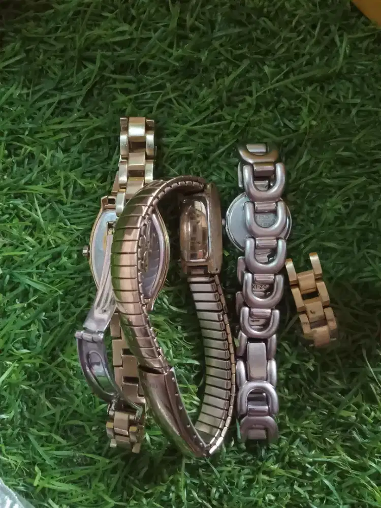 Jam tangan wanita