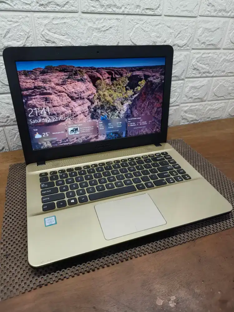 Asus X441U intel Core i3 Gen-6 (8/128+250gb) 14 inch MULUSS
