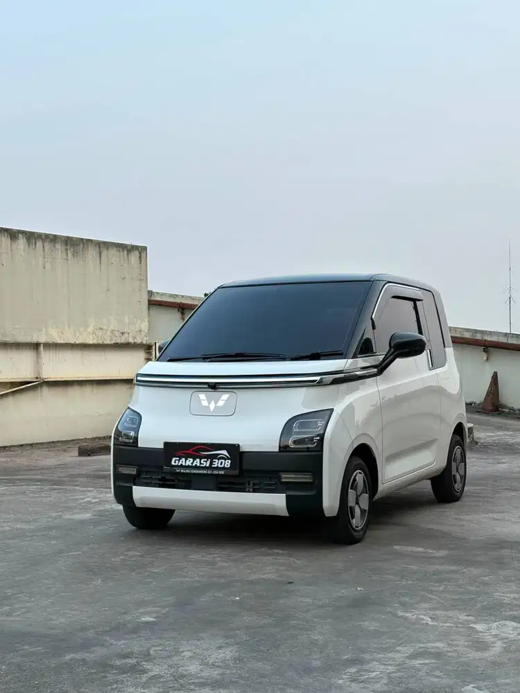 Wuling Air EV Long Range 2023 Putih Pajak 10-2027 KM 26 rb