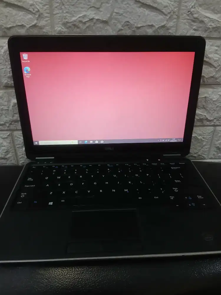 LAPTOP DELL E7240