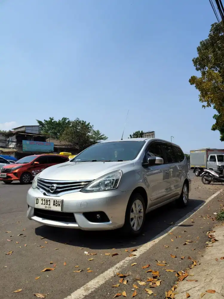 GRAND LIVINA SV MANUAL 2014 KM LOW 65RB
