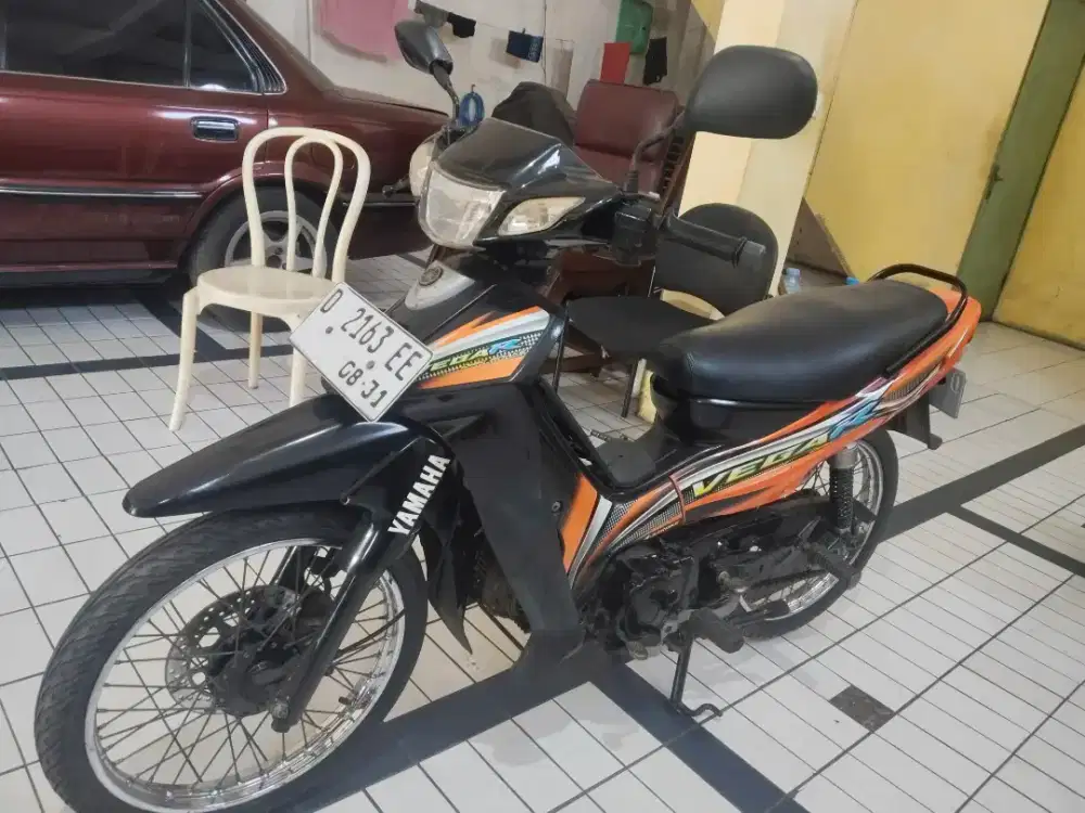Yamaha Vega R 2015 ISTIMEWA (KODYA, Pajak Panjang Agt 27,Kaleng 2031)