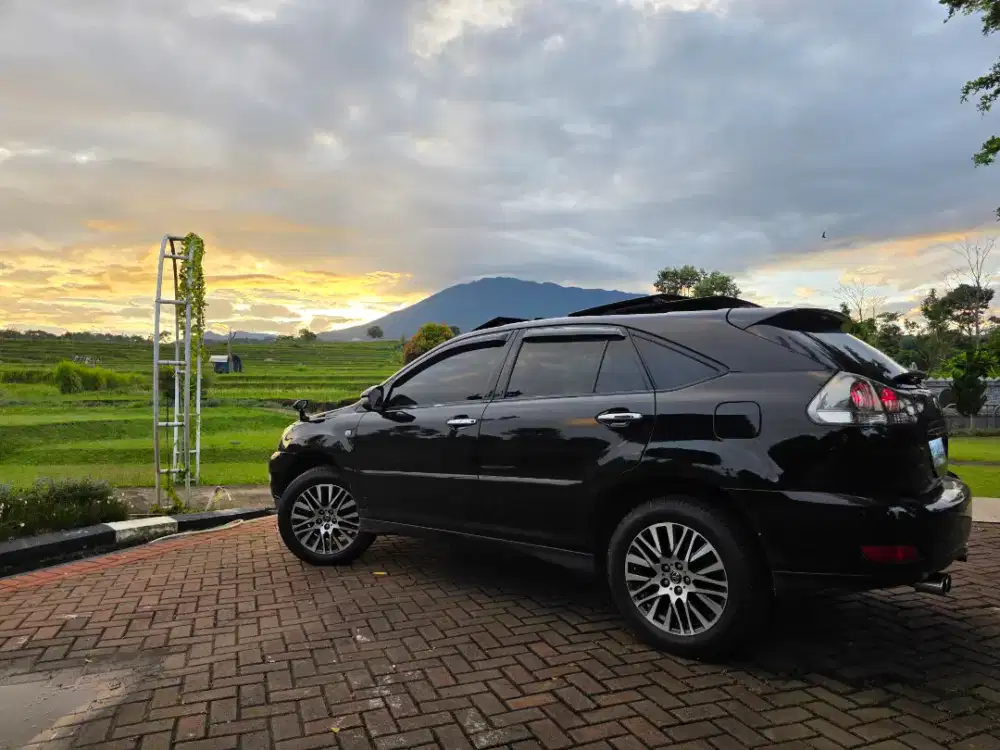 Toyota Harrier 2011 Istimewa