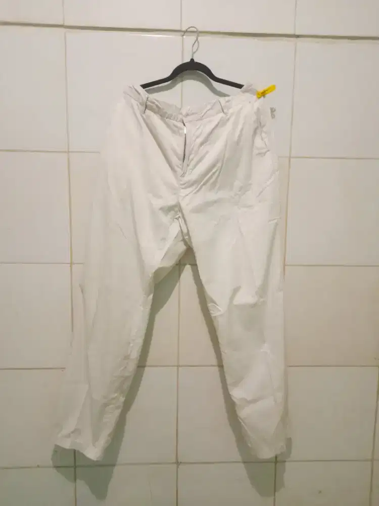Celana Panjang Pria Cream Giordano Size 32 Slimfit