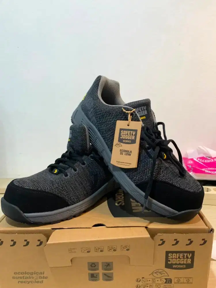 Sepatu safety joger econila s1 low nomor 41. 42. 43