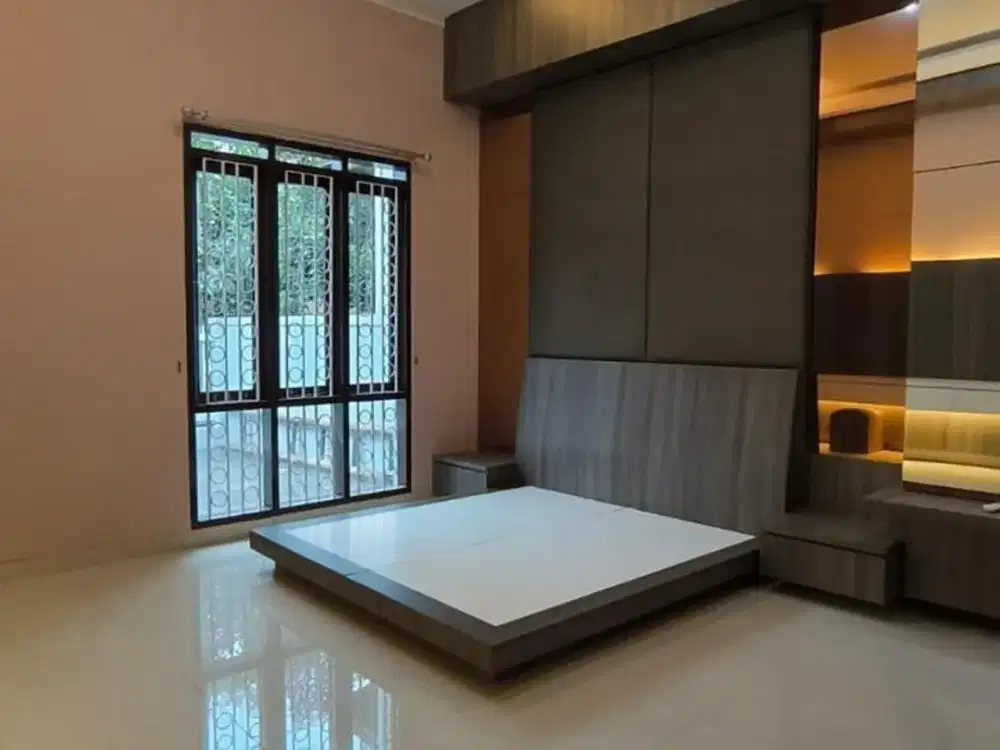 Rumah Mewah Di Batununggal Rp 3,2 M - Kawasan Elite, Siap Huni!