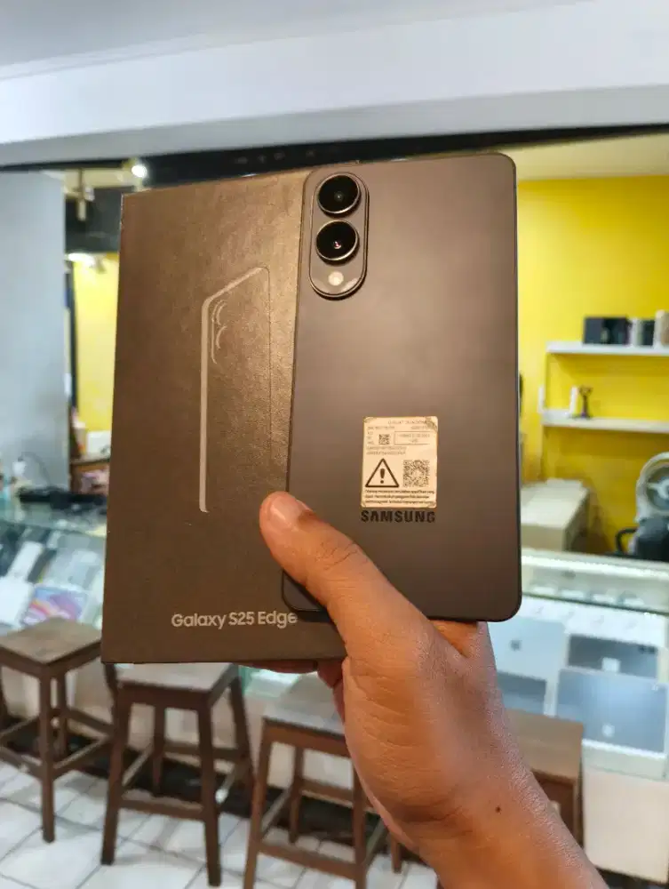 Jual Samsung S25 Edge Second Ram 12/512Gb Mulus No Kendala Garansi On