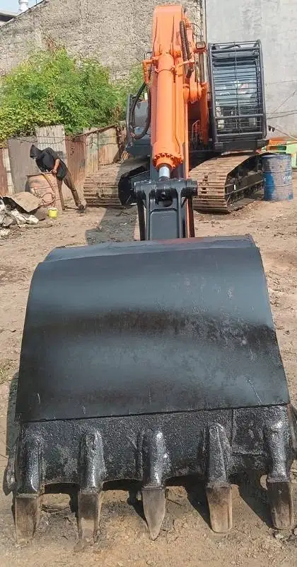 Dijual Excavator Hitachi ZX210F-5G Tahun 2017