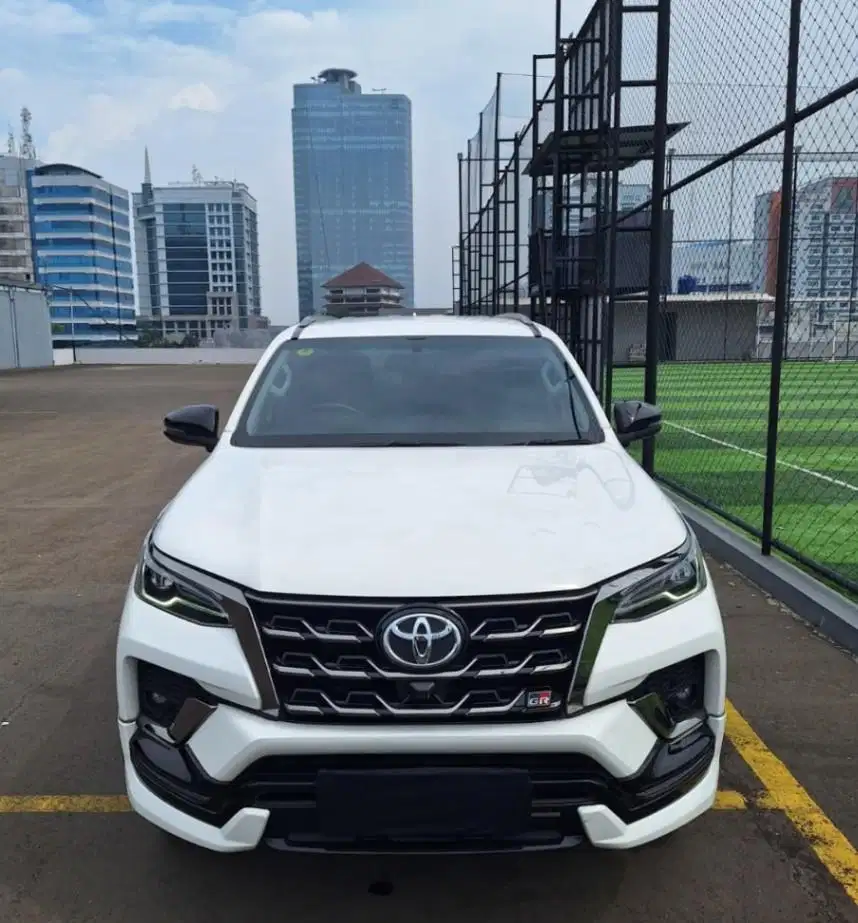 Toyota Fortuner GR Sport 2.8 at Tahun 2023