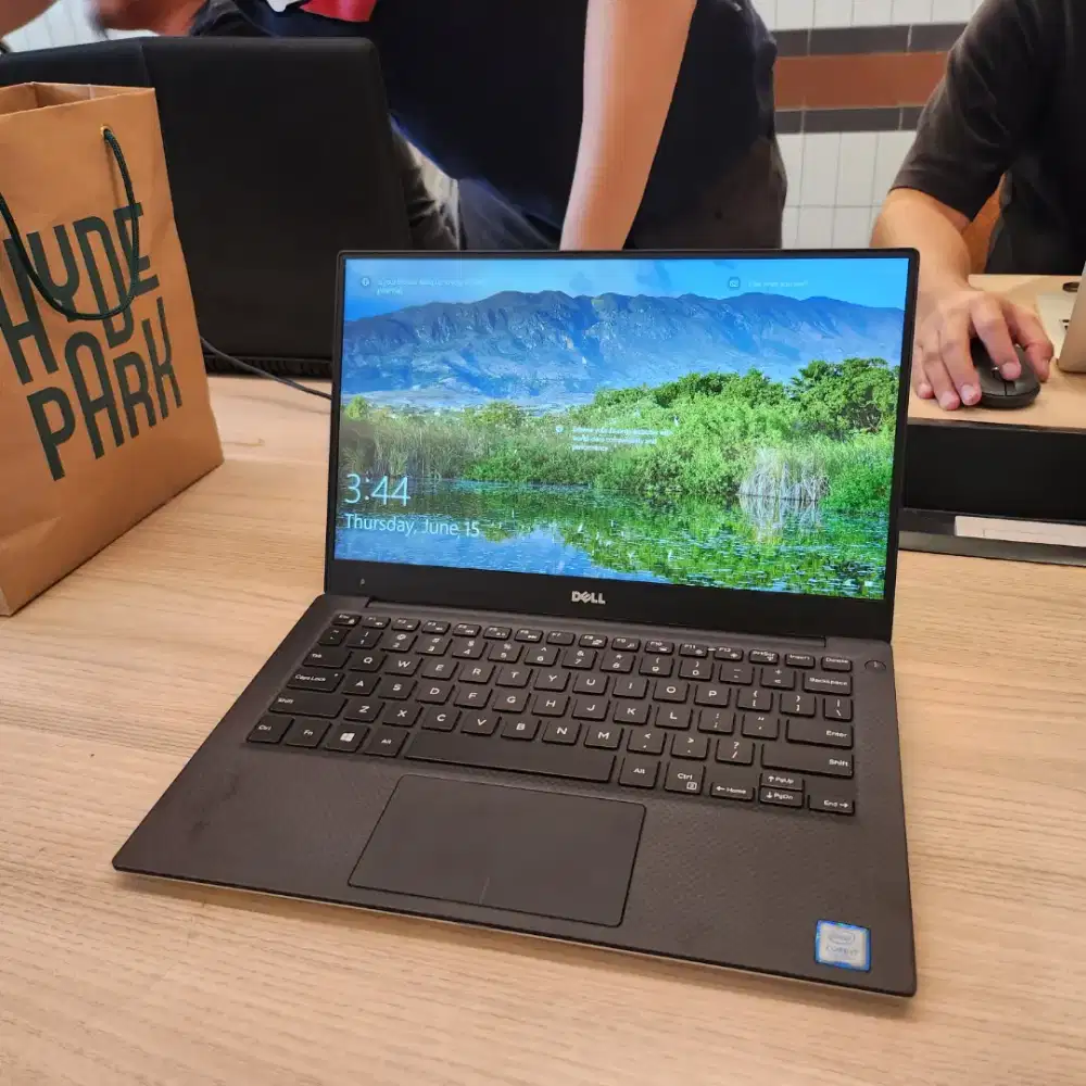 Dell XPS 13 9360 i7-7560U 8GB 256GB