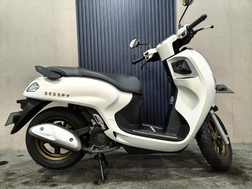 Scoopy fi 2025 PRESTIGE istimewa mulus terawat siap pakai...