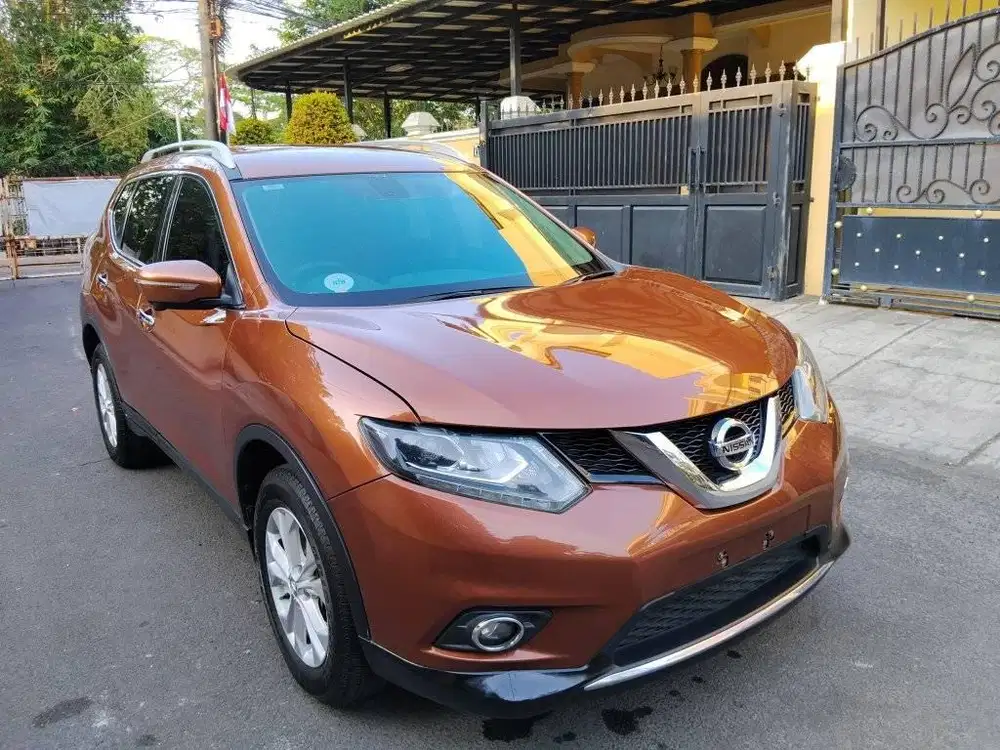 (Harga Cash) Nissan X-Trail 2.0 CVT 2015 Oren.