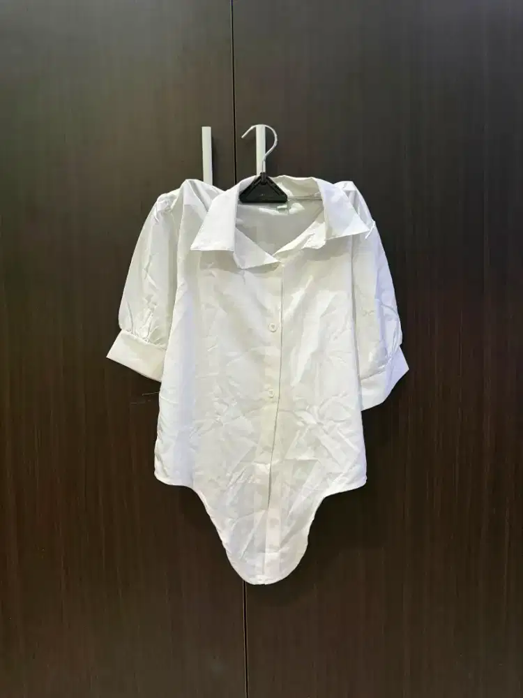 Kemeja Putih Crop Tali