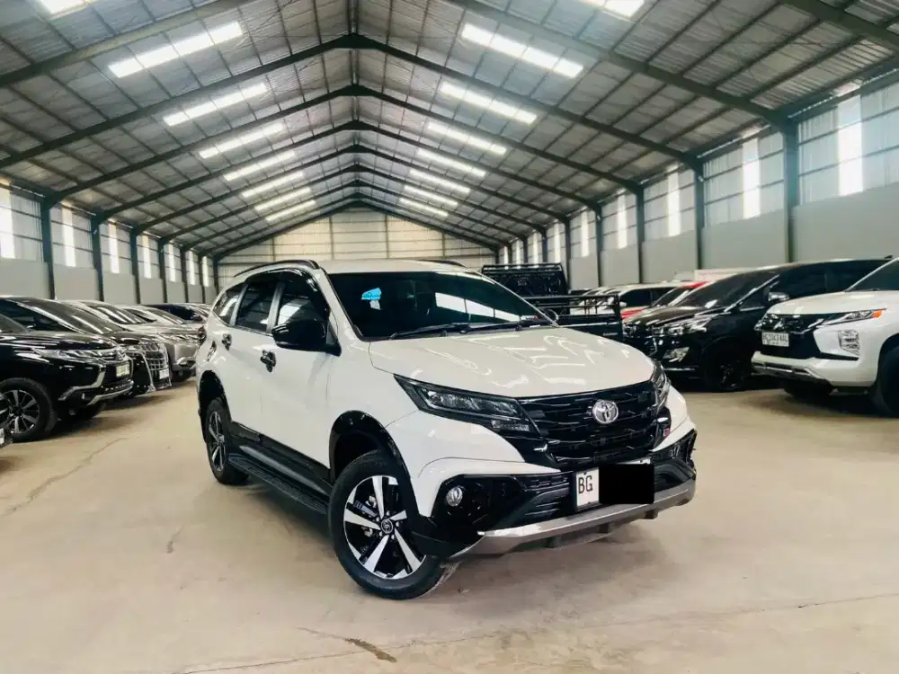 [LIKE NEW] Toyota Rush 1.5 GR Sport 2025 / 2026 MT Manual