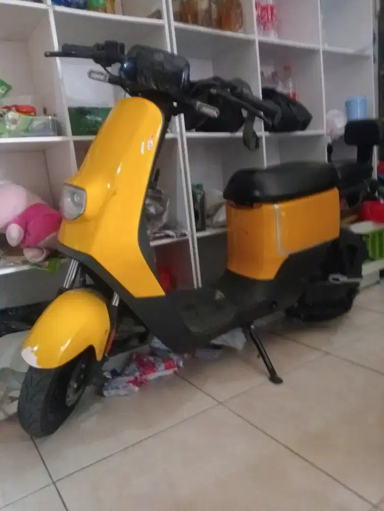 SELIS VIAR CARAKA 2 KUNING