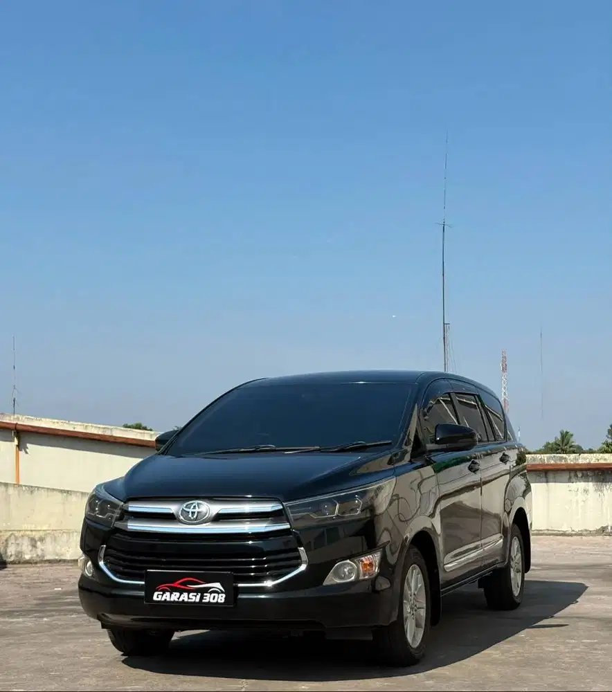 Toyota Kijang Innova 2.4 V Diesel AT 2019 Hitam KM 97 rb