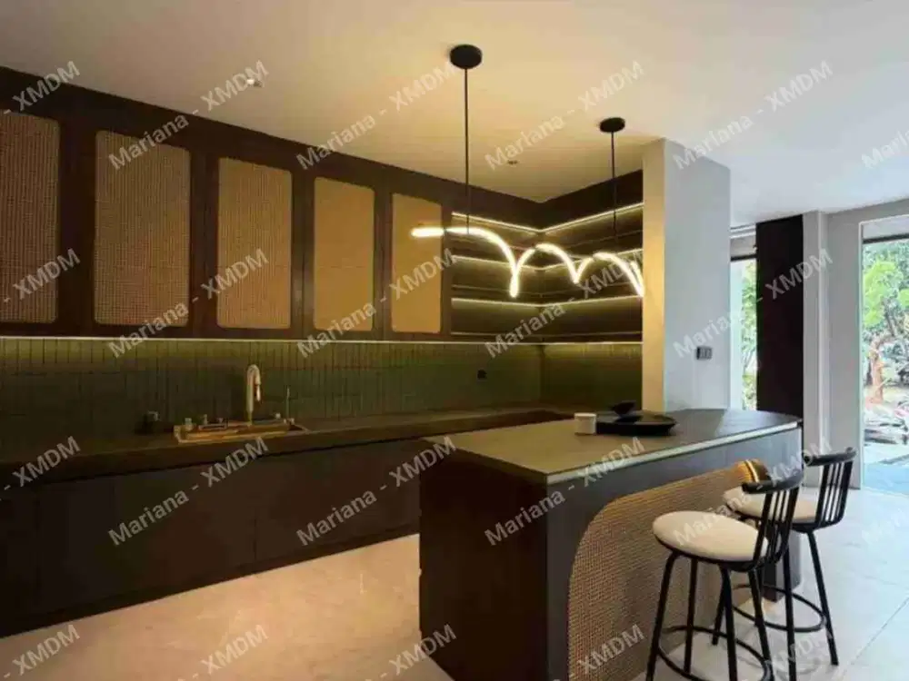 Rumah Brand new arstitik 3 lantai Alam sutera  Hadap taman  ,depan tidak ada tetangga.