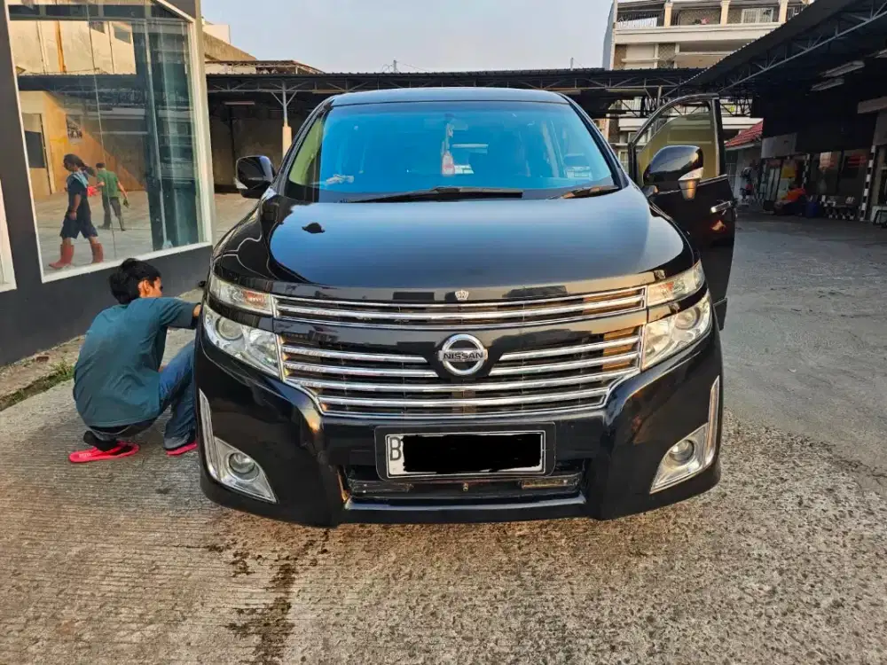 Nissan elgrand hws type tertinggi