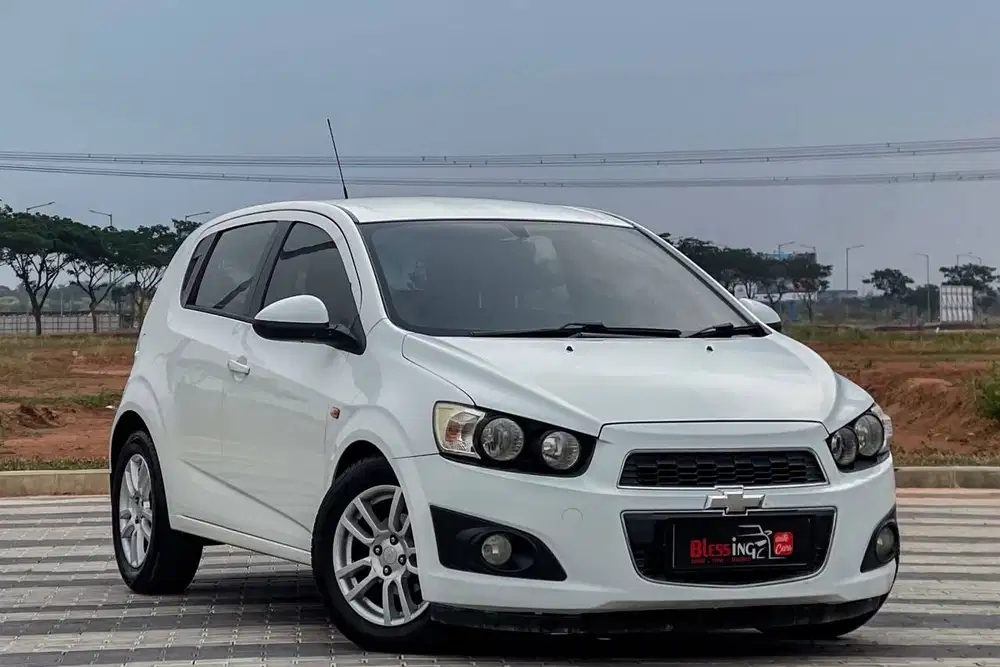 Chevrolet Aveo matic AT 1.4 LT AT 2012 Putih  Metalik
