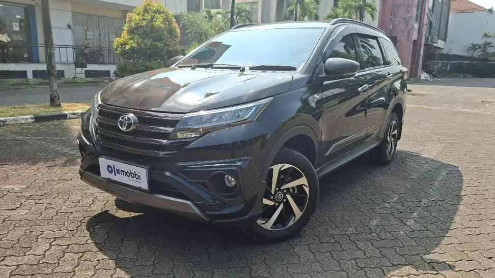Garansi 1 Th - Toyota Rush 1.5 S GR Sport Bensin-AT 2022 Hitam