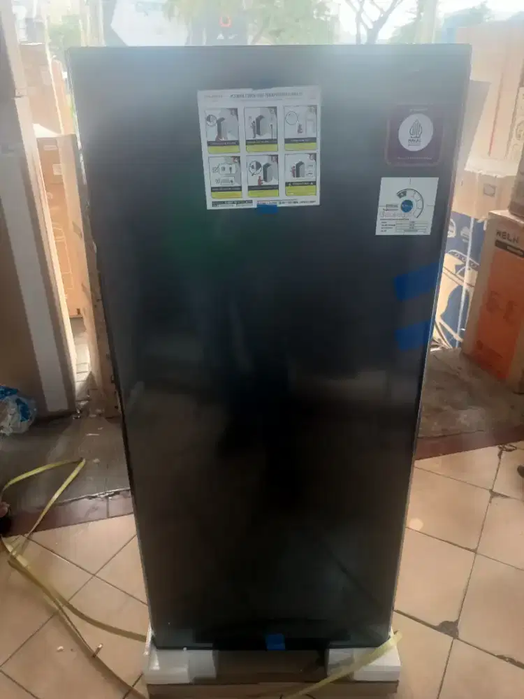 Kulkas freezer Sharp 286