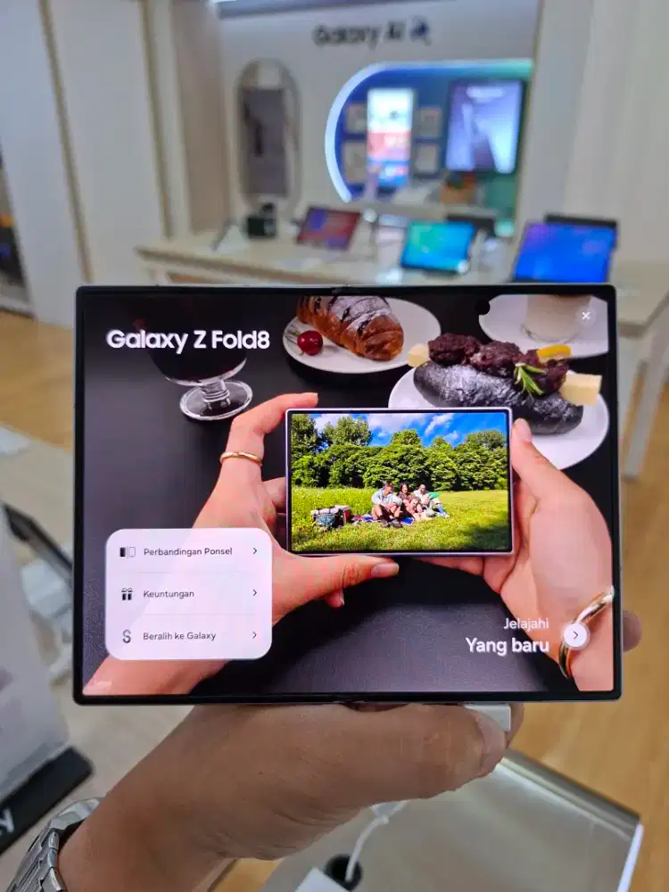 Samsung Galaxy Fold 8