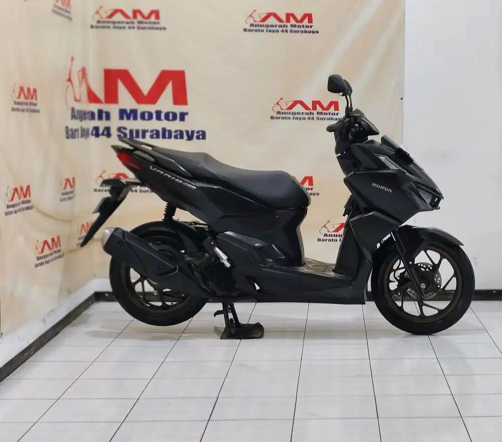 Ready Honda vario 160 Cbs tahun 2023 Hitam doff