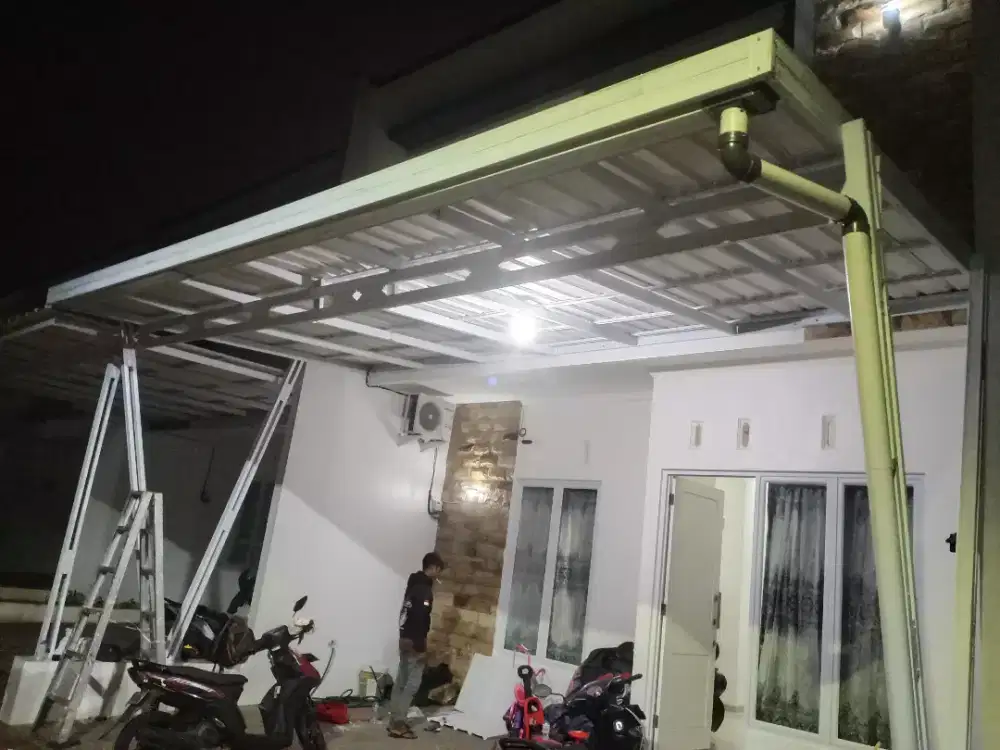 kanopi baja ringan