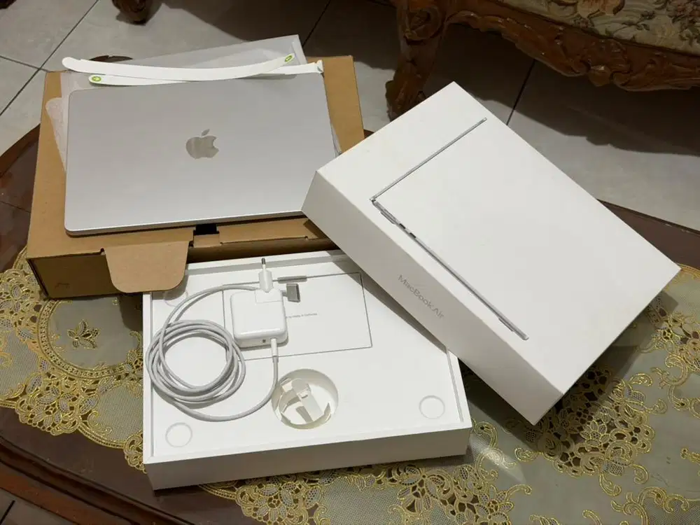 Macbook Air M5 13 inc 16/1TB iBox NET