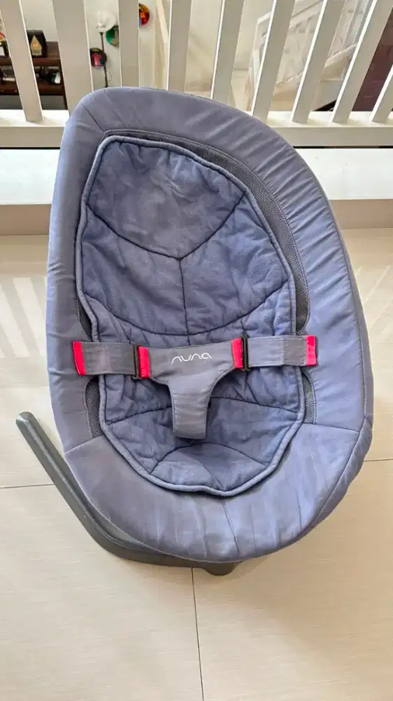 PRELOVED NUNA LEAF baby bouncer