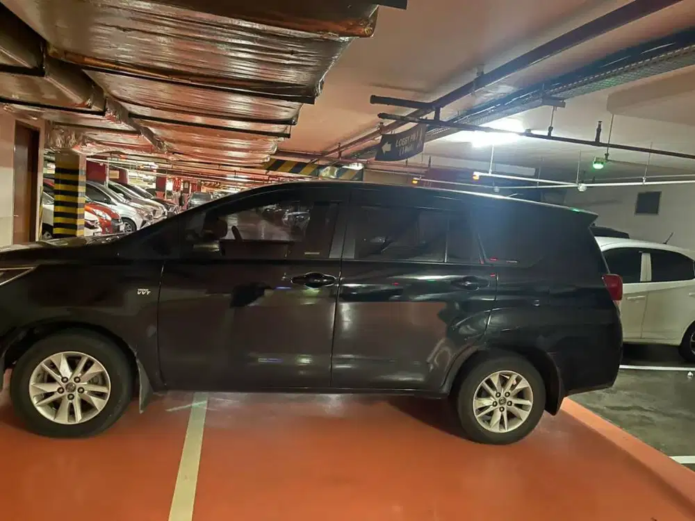 Toyota Kijang Innova 2.0 A/T 2017 Hitam