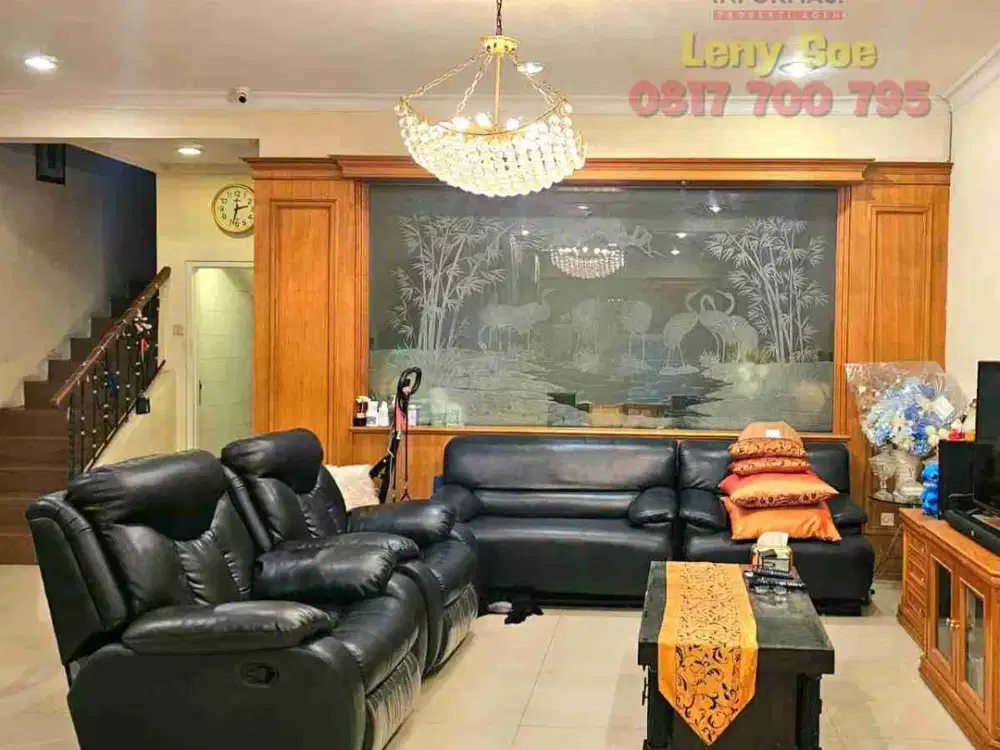 Rumah Puri Indah desain klasik modern, siap huni