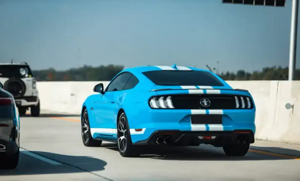FORD MUSTANG ECOBOOST LIKE NEW FULL ACCESSORIES PERFOMANCE LIKE NEW