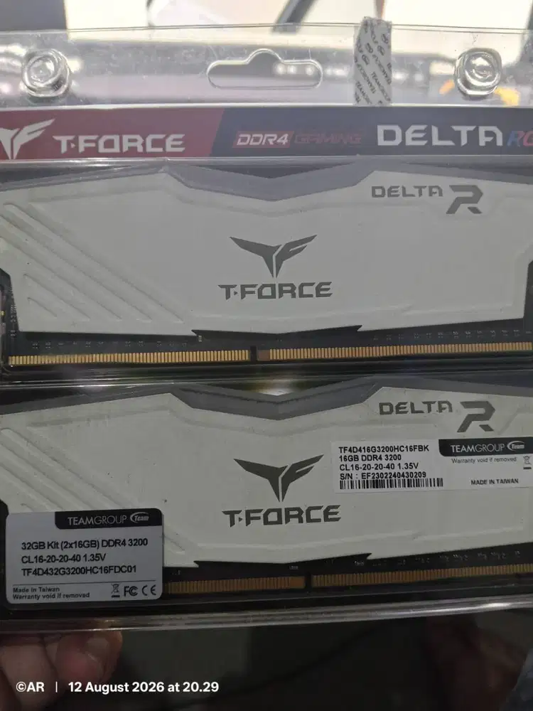 RAM DDR4 32GB Kit (2x16) T-Force RGB White