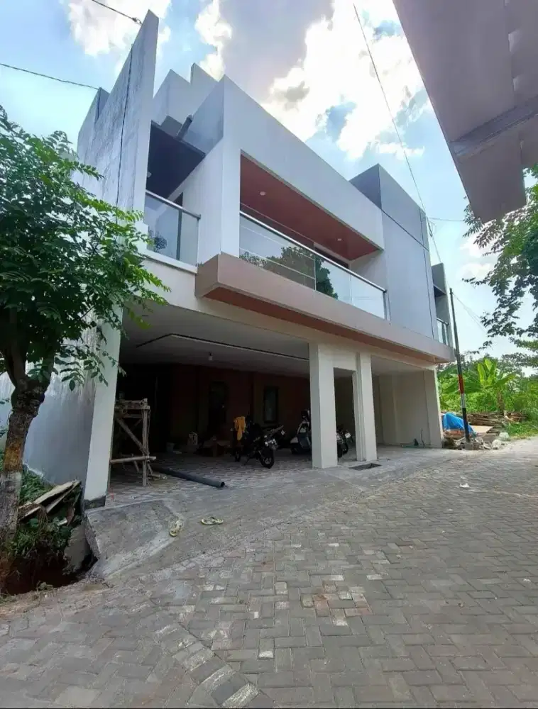 Rumah kos di jual full furniture baru strategis tembalang dekat undip
