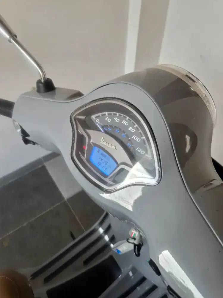 Vespa matic LX 125