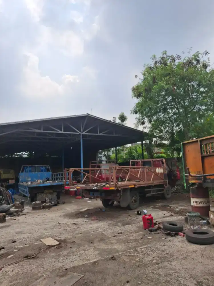 Dibutuhkan Mekanik/mintir Truk Diesel