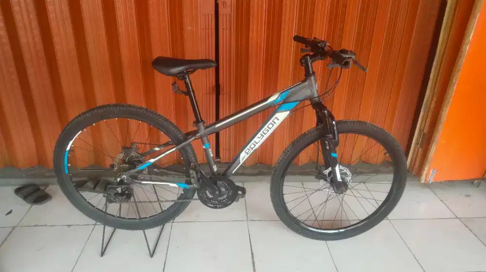 Di jual sepeda gunung polygon uk 26 aloy siap pake