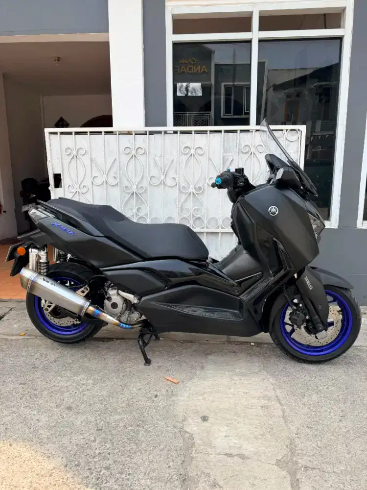 YAMAHA XMAX NEW CONNECTED 2025