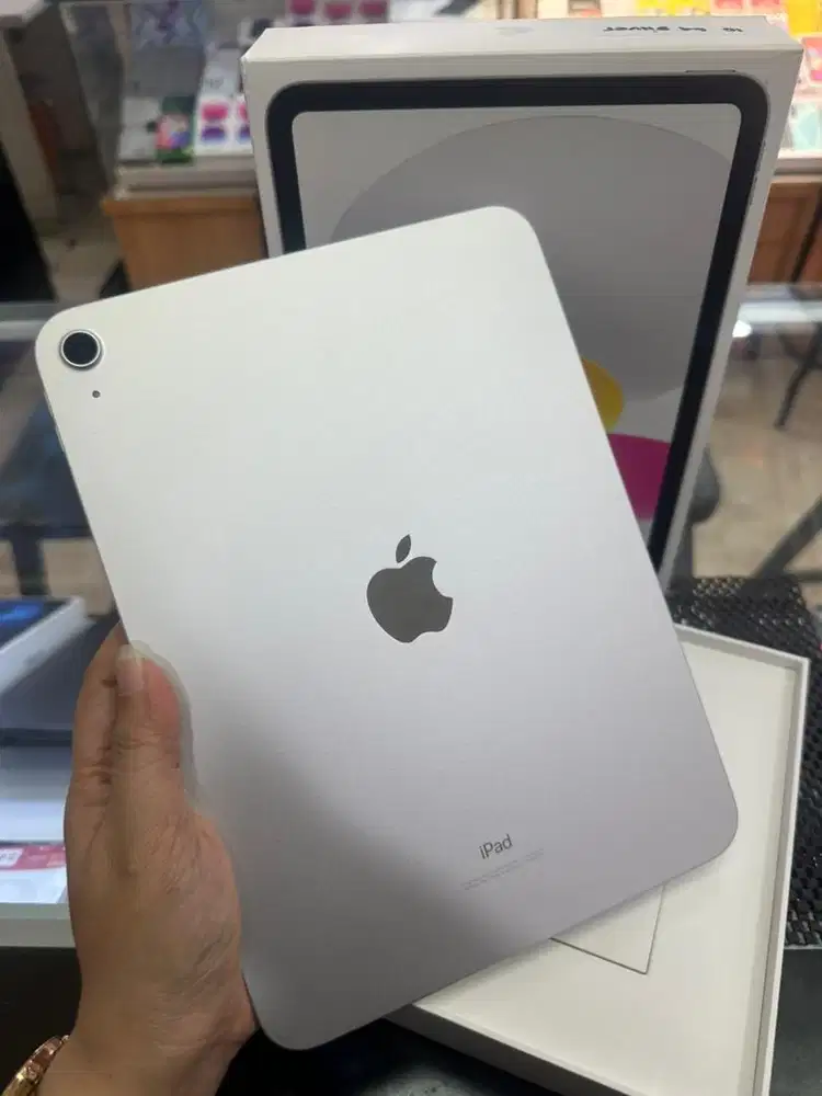 IPad 10 64GB Wifi Only Silver Ex Garansi Inter Mulusss