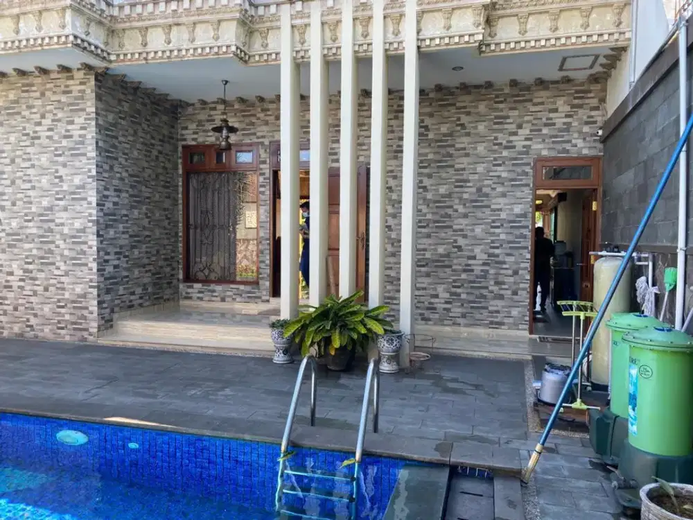 Termurah Villa Mewah 2 Lantai Furnish Mainroad Lembang