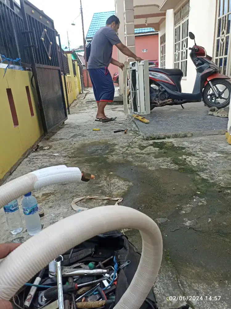 Batukar AC bekas