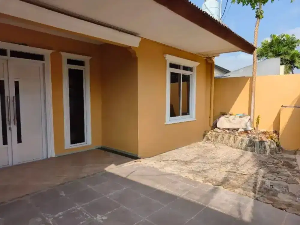 DISEWAKAN RUMAH BISA UNTUK HUNI DAN KANTOR DAERAH PASAR MINGGU JAKSEL