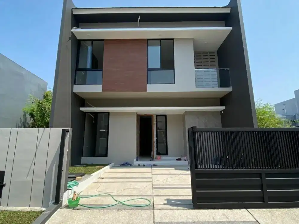 Hanya 1 Unit, Rumah Baru Gress di Pakuwon City, Harga Termuraah