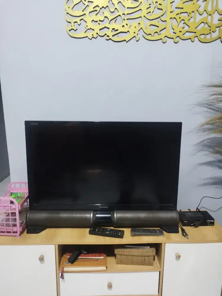 Tv LED 32 inci Sharp aquos
